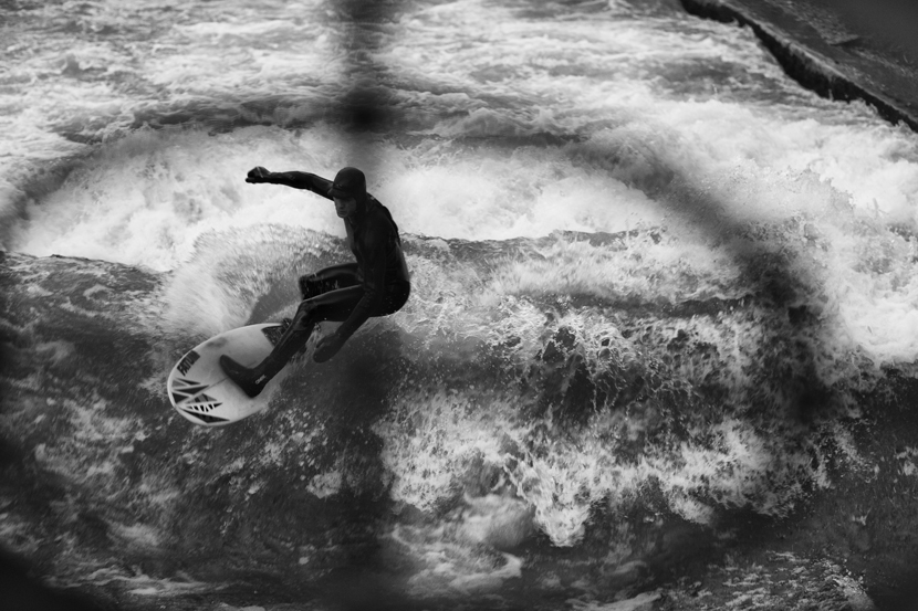 Four degrees celsius in and outside the water, Static Wave, Eisbach, Munich, Germany
